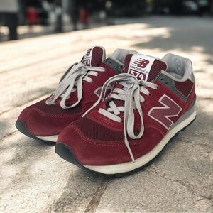 New Balance 574 Shoes women 8 man 6.5  Burgundy   Classic Running sneakers